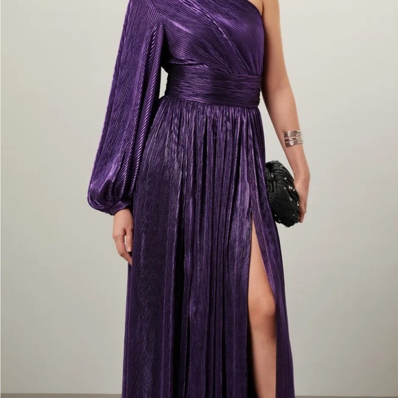 Bronx and Banco size XS
Purple Florence Gown / Elegant Purple One-Shoulder Dress - Picture 4 of 17